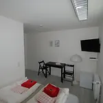 אכסניה Flensbed & *