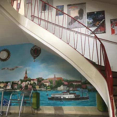 Flensbed & Хостел Фленсбург