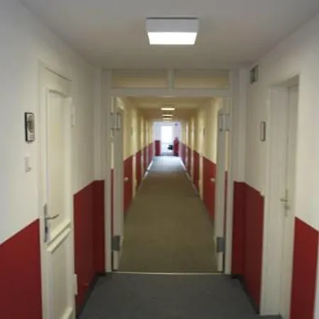 Flensbed & Хостел *