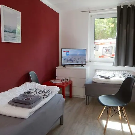 Hostel Flensbed & *